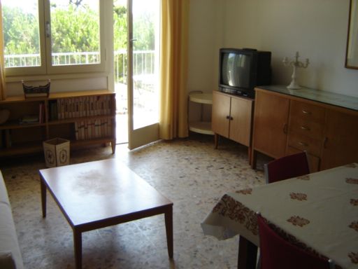 sogg. angolo tv e zona pranzo